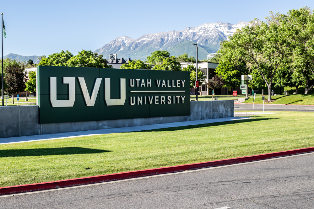 Utah Valley University adopts Passport mobile pay solution for parking -  Passport